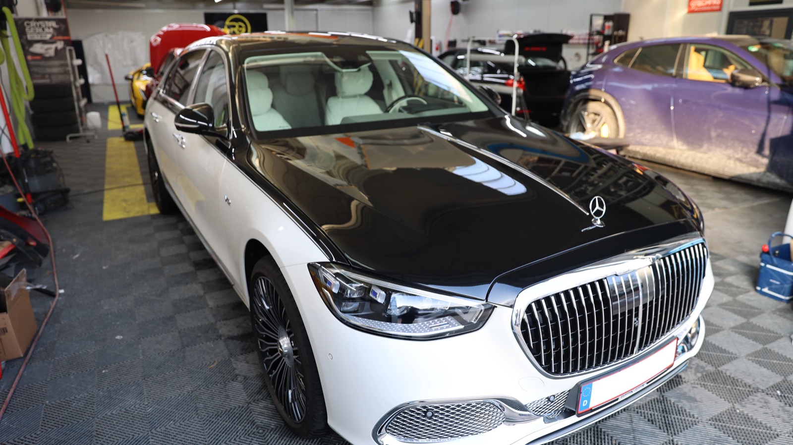 Mercedes-Maybach S680 bei der Profi-Fahrzeugaufbereitung
