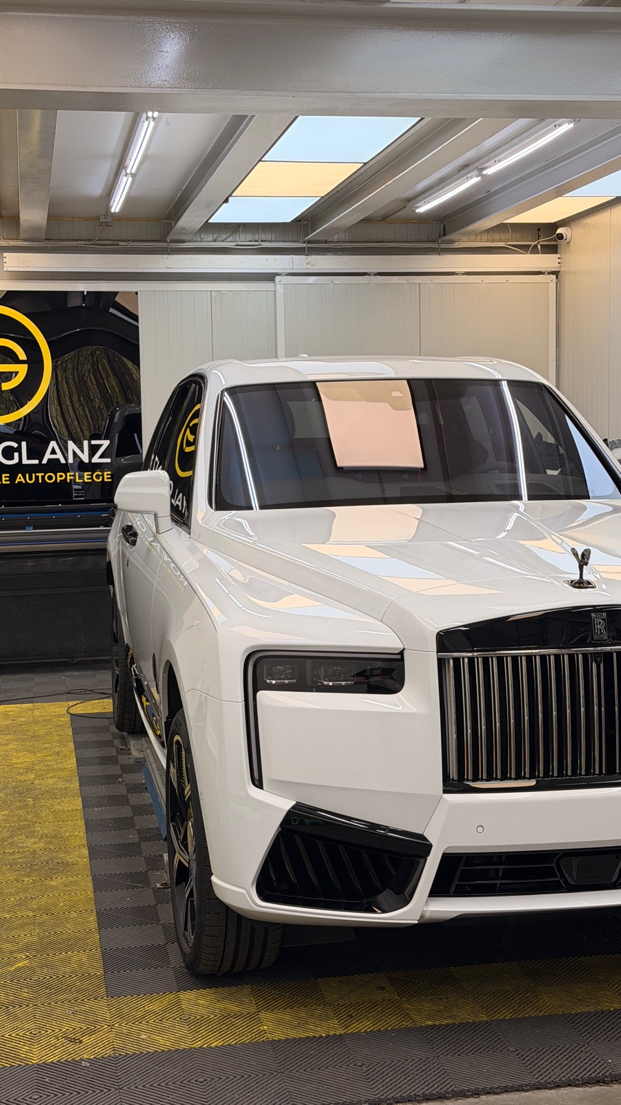 Rolls-Royce Cullinan mit PPF und Keramikversiegelung — Royal Glanz München